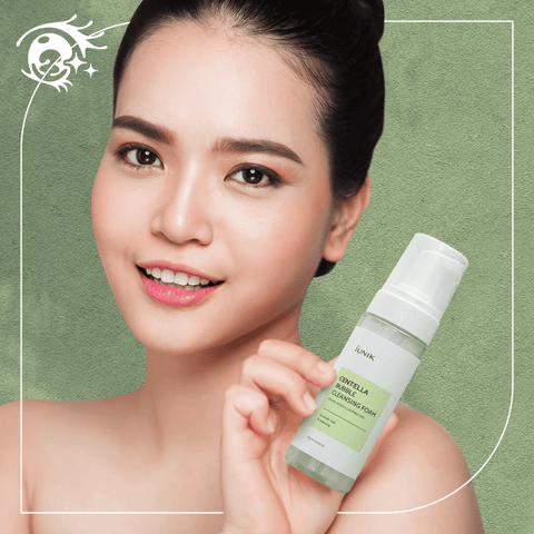 IUNIK Centella Bubble Cleansing Foam - Model